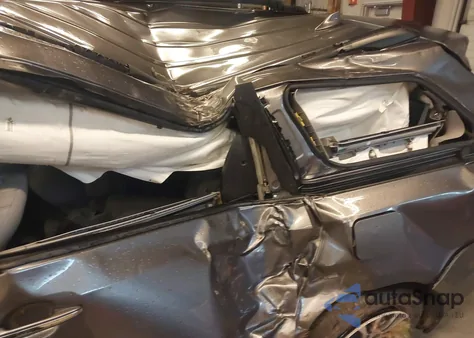 2018 Toyota Sienna Xle 8 Passenger z USA, uszkodzony, nr VIN 5TDYZ3DC7JS957996